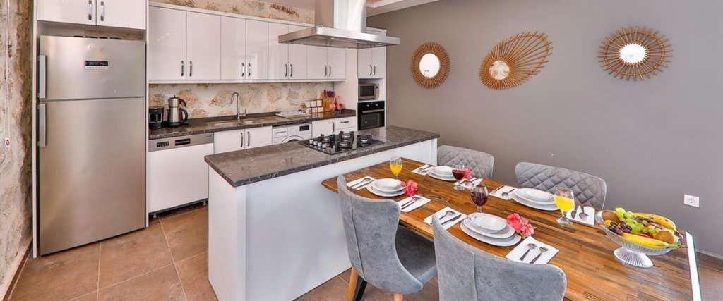 Исламлар: Villa Nare 8