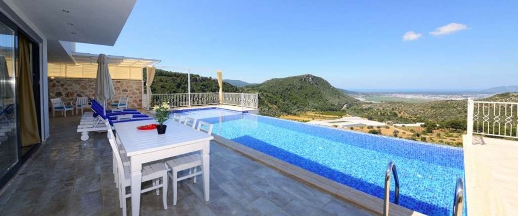 Исламлар: Villa Kaan