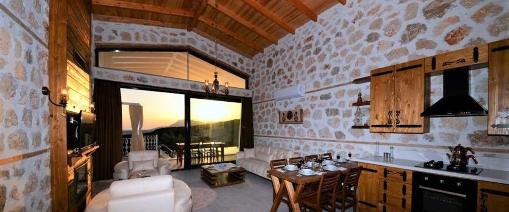 Исламлар: Villa Karen