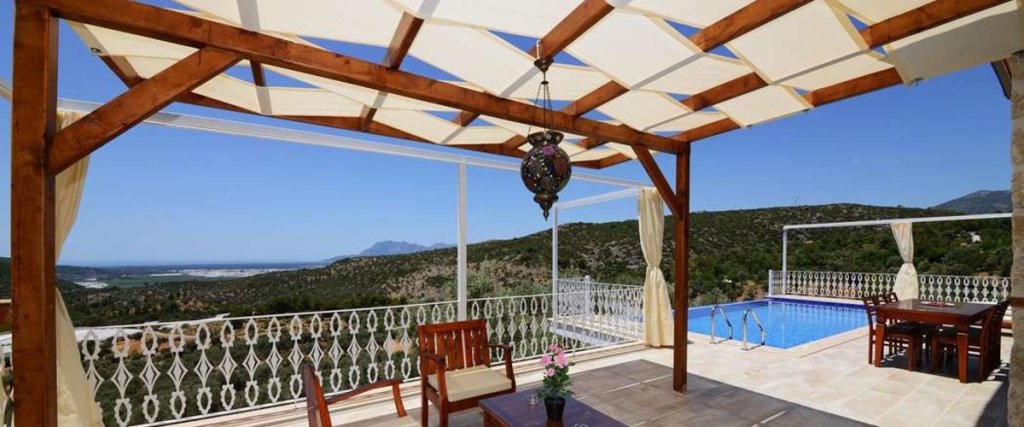 Исламлар: Villa Karen
