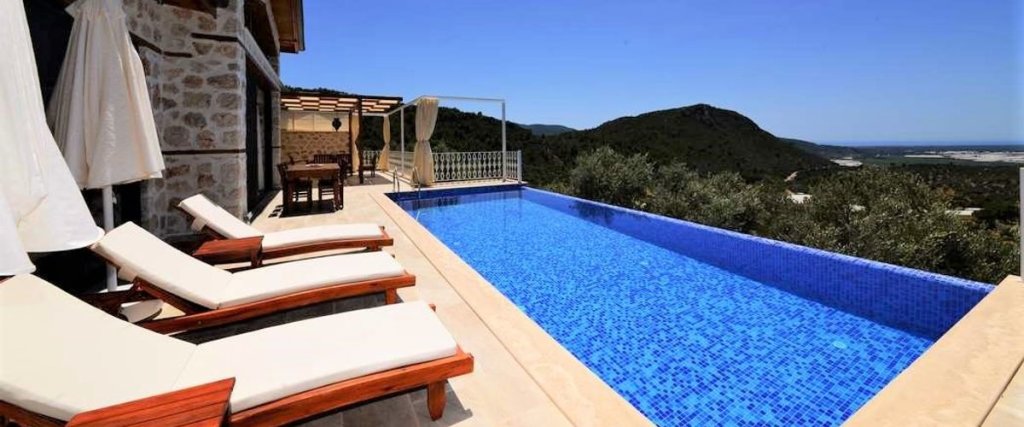 Исламлар: Villa Karen