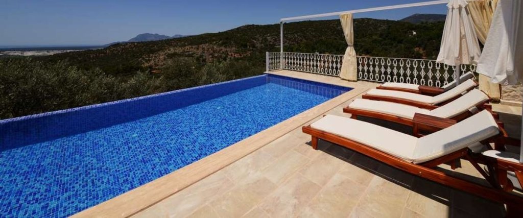 Исламлар: Villa Karen
