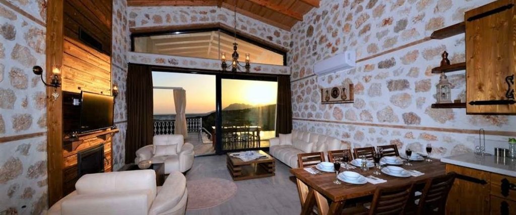 Исламлар: Villa Karen