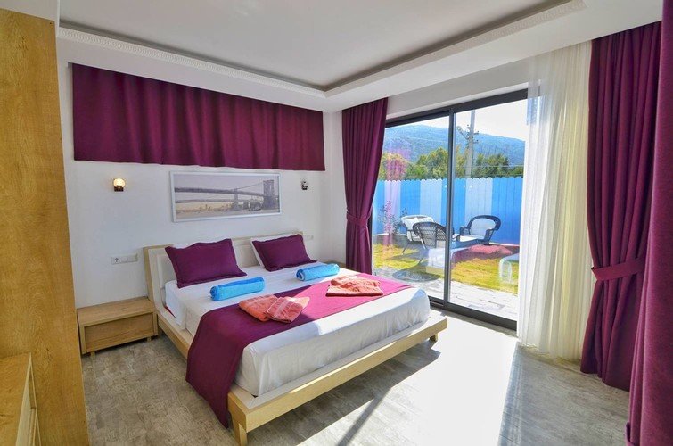 Исламлар: Villa Monolisa
