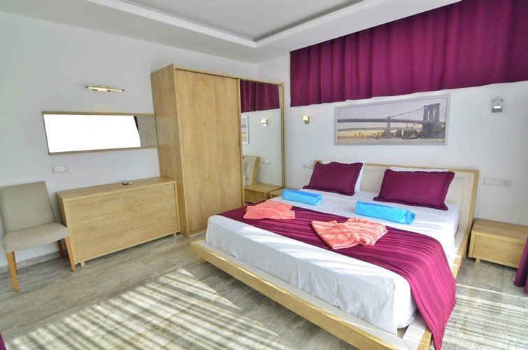 Исламлар: Villa Monolisa