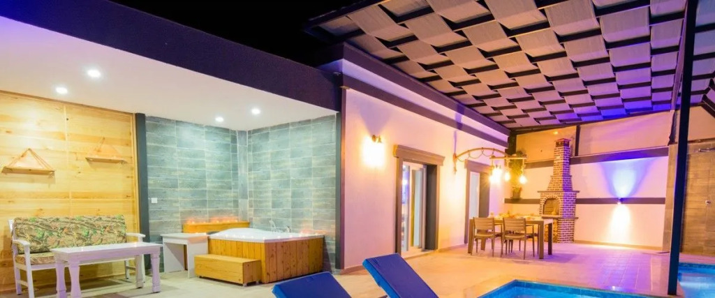 Исламлар: Villa Portakal