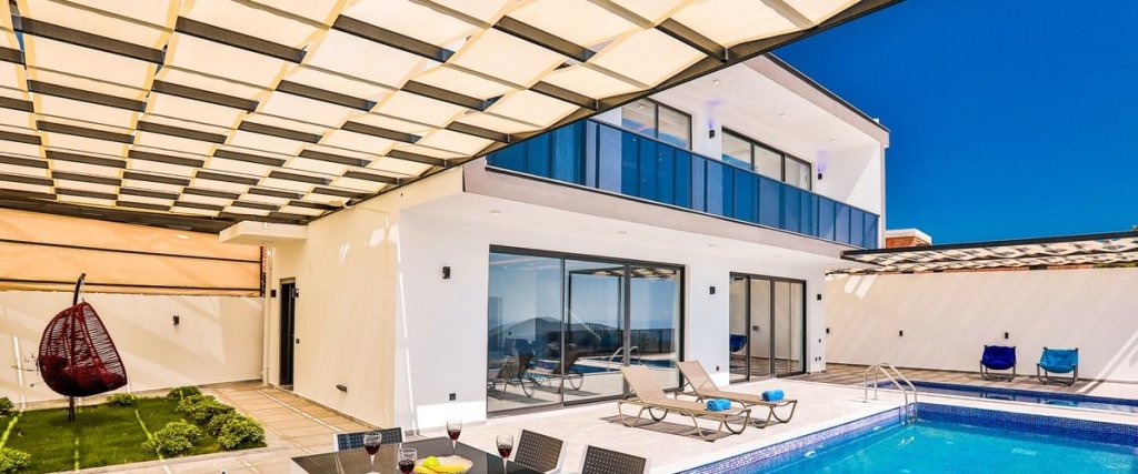 Исламлар: Villa Zümrüt-ü Anka