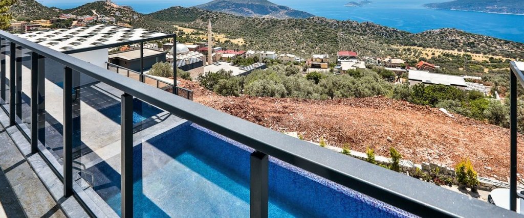 Исламлар: Villa Zümrüt-ü Anka