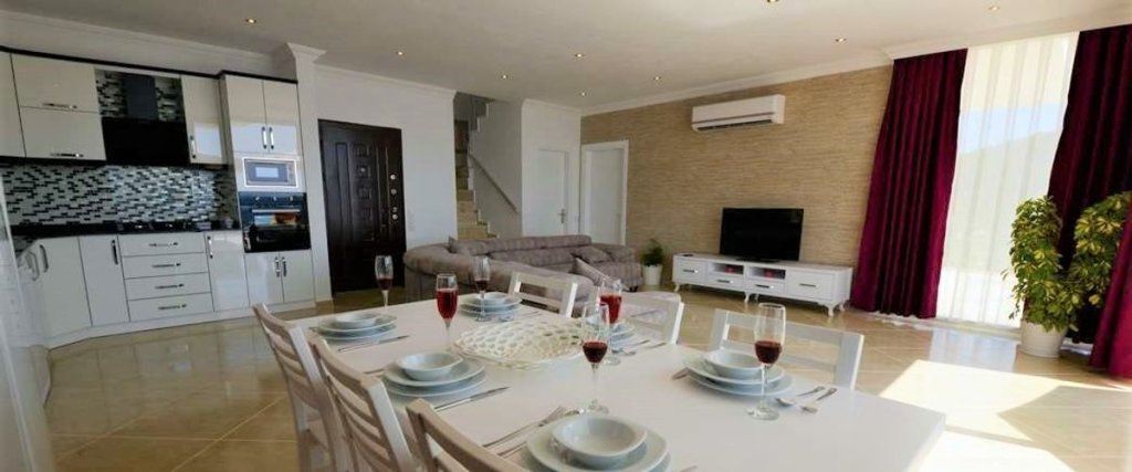 Исламлар: Villa Oscar Uzumlu