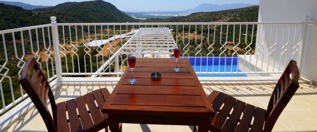 Исламлар: Villa Oscar Uzumlu