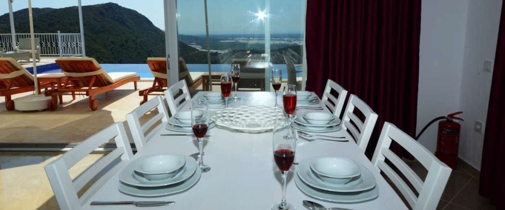 Исламлар: Villa Oscar Uzumlu