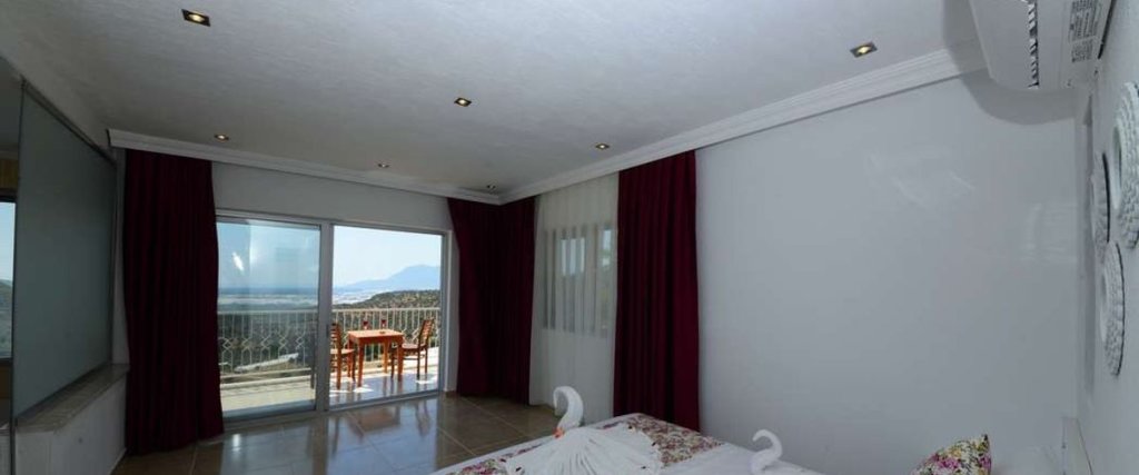 Исламлар: Villa Oscar Uzumlu