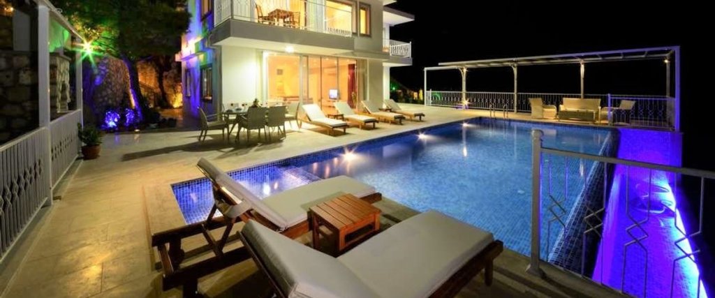Исламлар: Villa Oscar Uzumlu