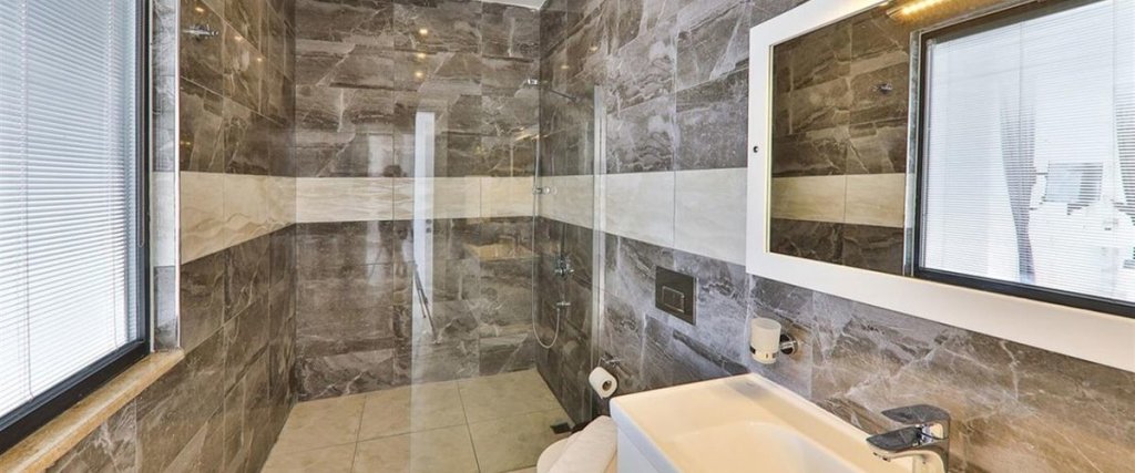 Исламлар: Villa Nare 10