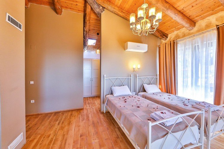 Исламлар: Villa Flora Islamlar