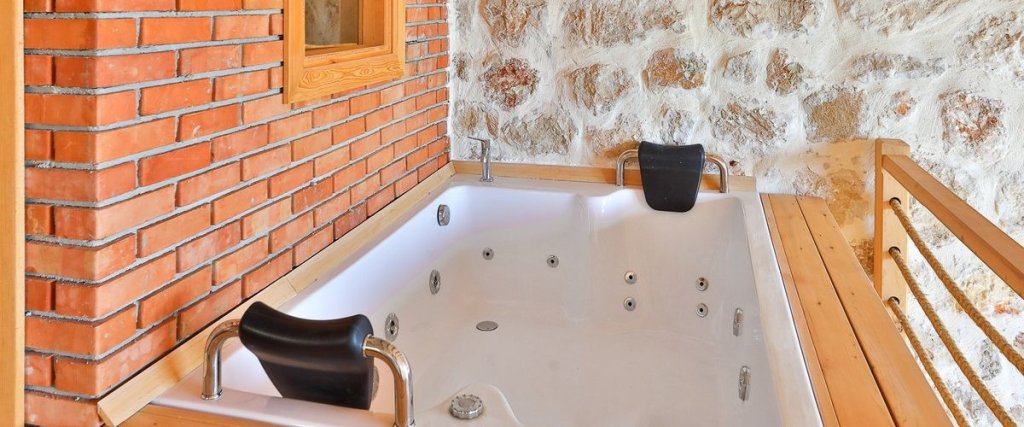 Исламлар: Villa Tas Ev