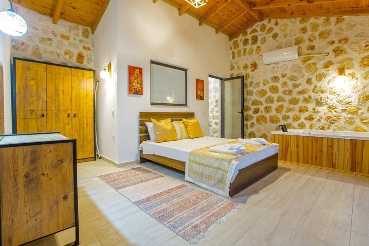 Исламлар: Villa Merlin 3