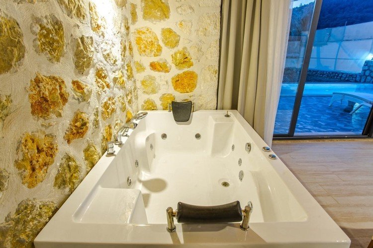 Исламлар: Villa Merlin 3