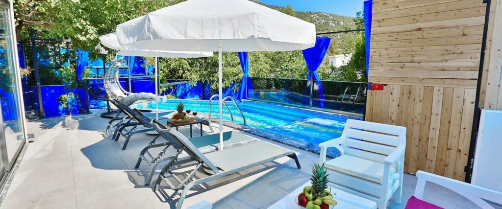 Исламлар: Villa Doremi