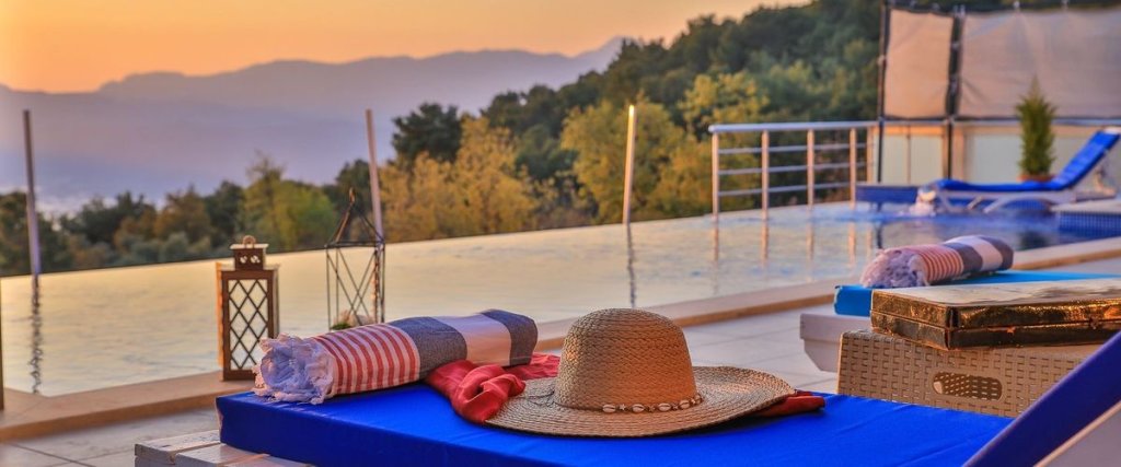 Исламлар: Villa Melly İslamlar