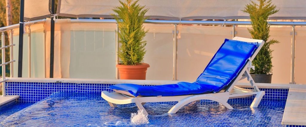 Исламлар: Villa Melly İslamlar