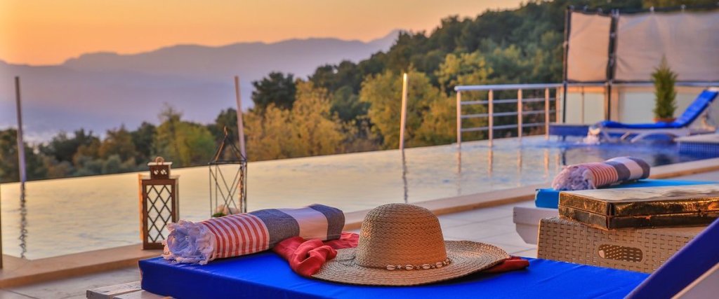 Исламлар: Villa Melly İslamlar
