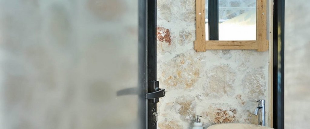 Исламлар: Villa Stone House 2