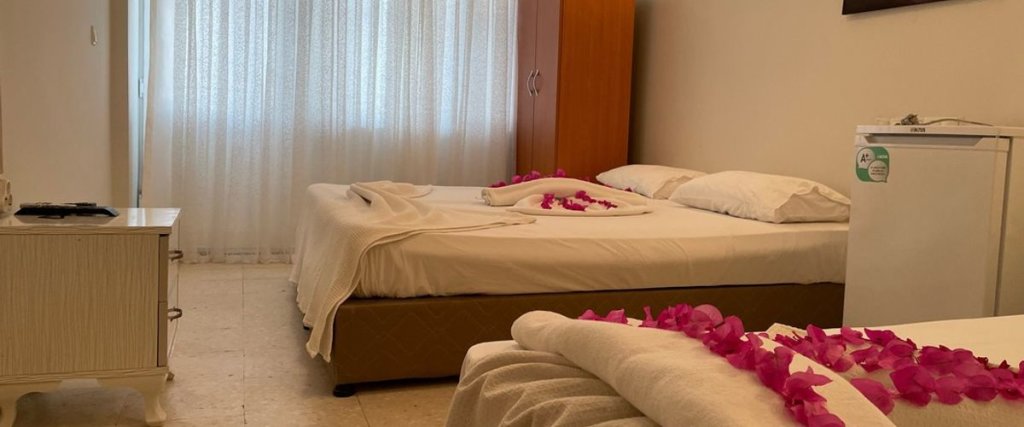 Дидим: The Beach Otel