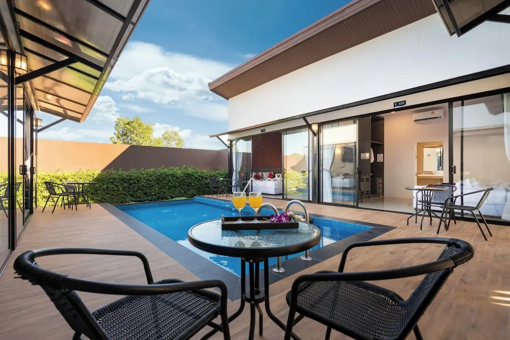 Пхукет: Thames Tara Pool Villa Rawai Phuket