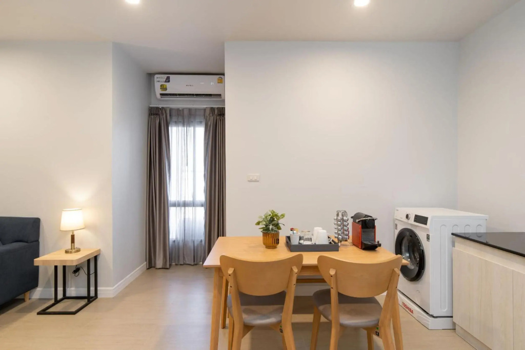 Пхитсанулок: The Pride Hotel , Phitsanulok