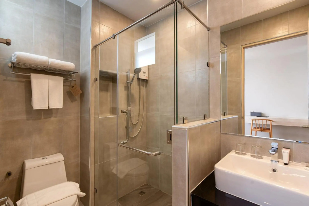 Пхитсанулок: The Pride Hotel , Phitsanulok