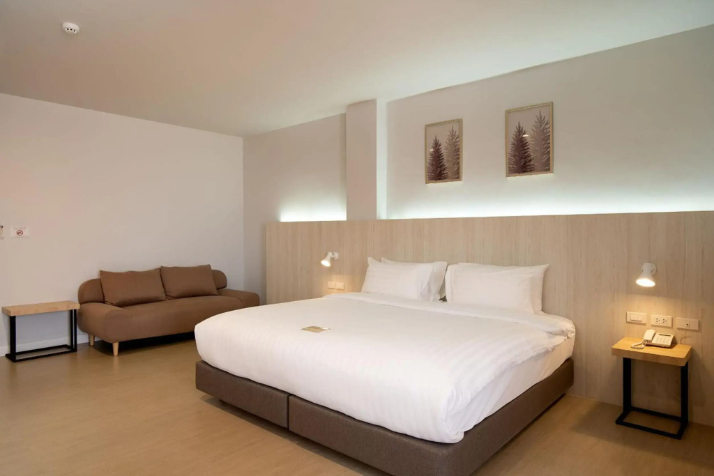 Пхитсанулок: The Pride Hotel , Phitsanulok