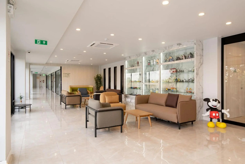 Пхитсанулок: The Pride Hotel , Phitsanulok