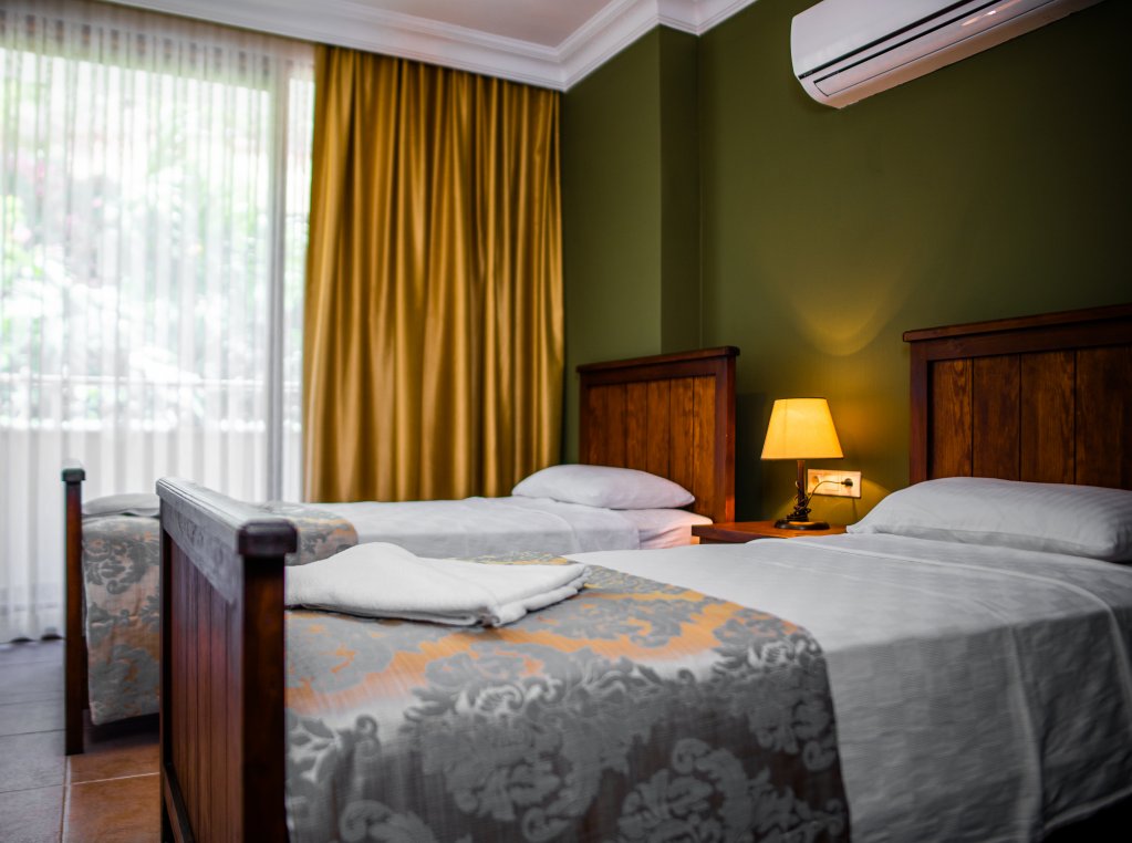 Турунч: Hotel Dores Residence