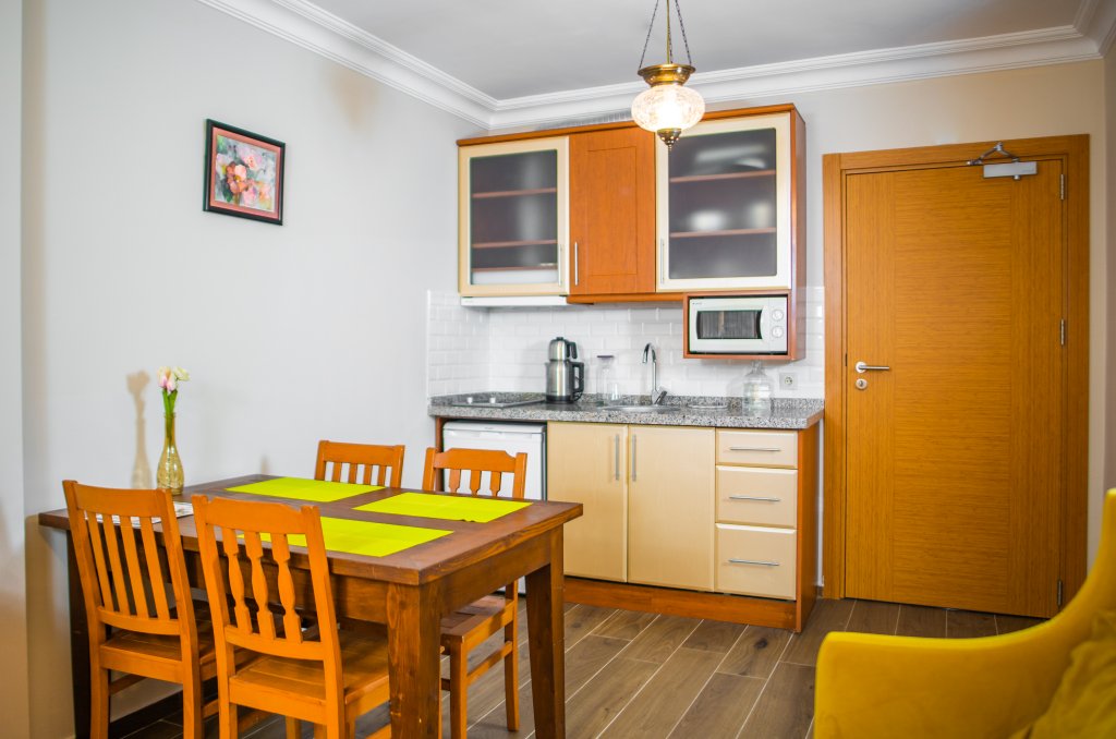 Турунч: Hotel Dores Residence