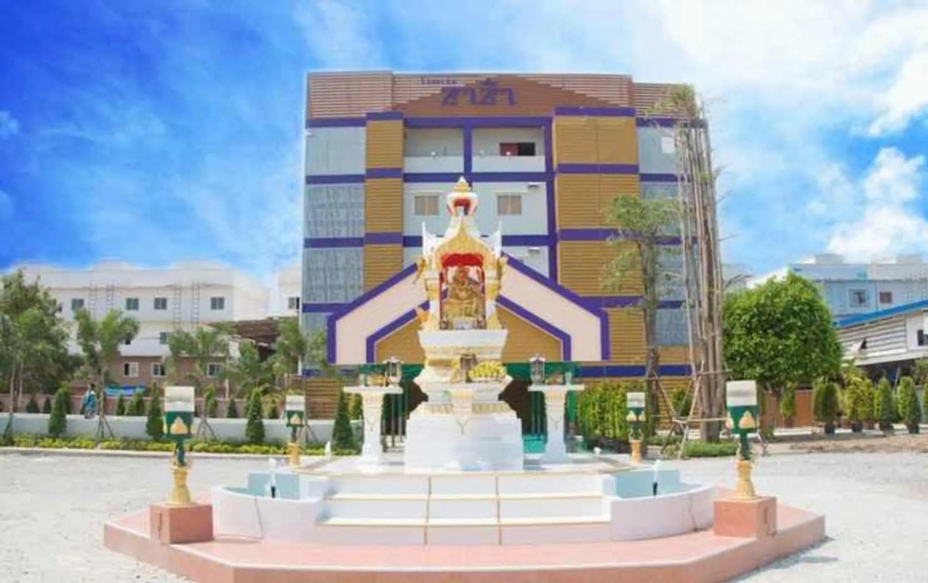 Самутпракан: Zaza Hotel Bangpoo