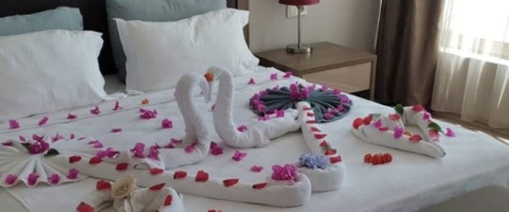 Кушадасы: Ladies Beach Suit Otel