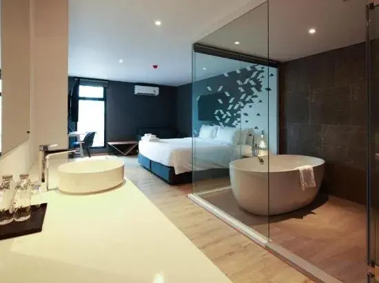 Паккрет: KOO Hotel