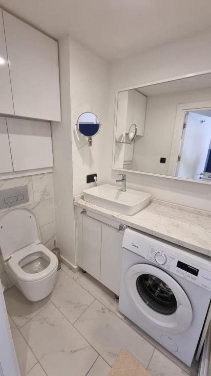 Батуми: Luxury Apartment in Orbi city