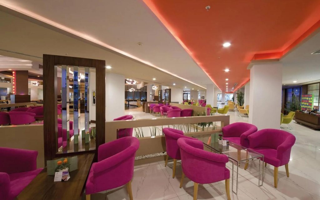 Аксу: Limak Lara Deluxe Hotel & Resort