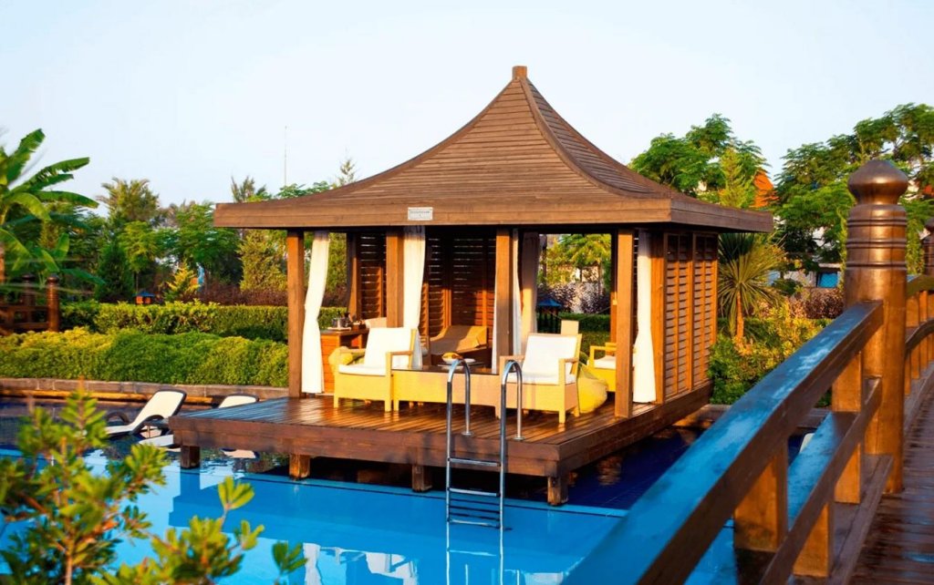 Аксу: Limak Lara Deluxe Hotel & Resort