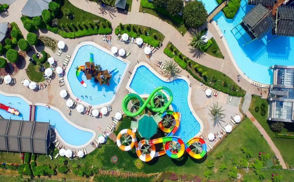 Аксу: Limak Lara Deluxe Hotel & Resort
