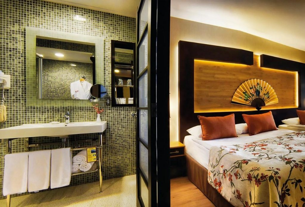 Аксу: Limak Lara Deluxe Hotel & Resort