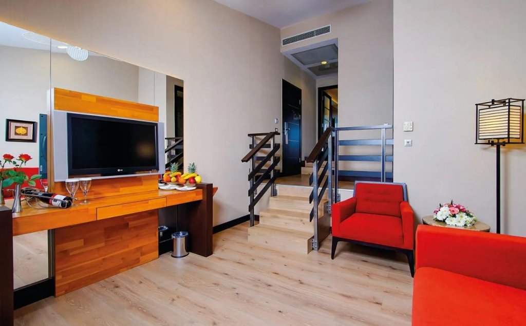 Аксу: Limak Lara Deluxe Hotel & Resort