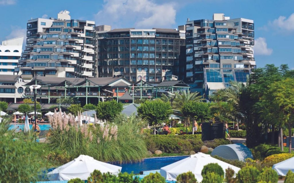 Аксу: Limak Lara Deluxe Hotel & Resort