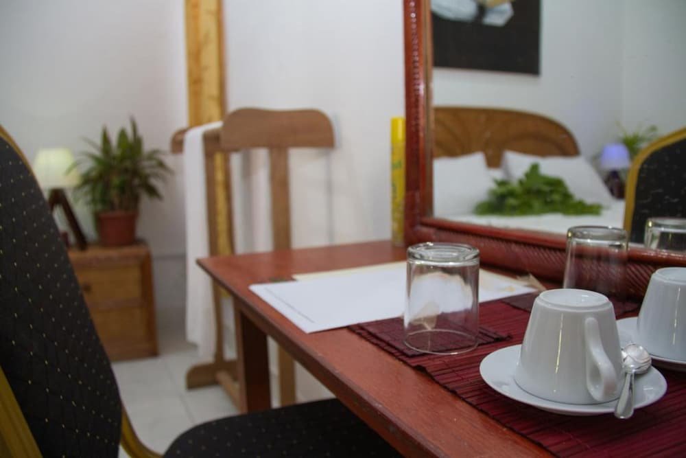 Атолл Баа: Alvi Star Inn