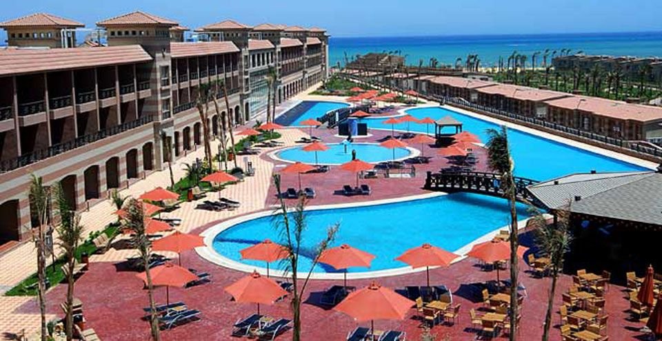 Айн-Сохна: Centara Grand Beach Resort & Spa Sokhna