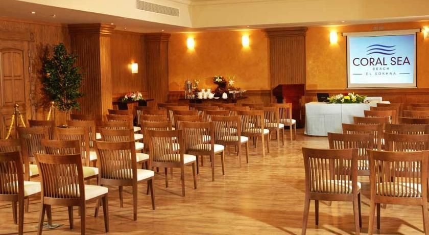 Айн-Сохна: Centara Grand Beach Resort & Spa Sokhna