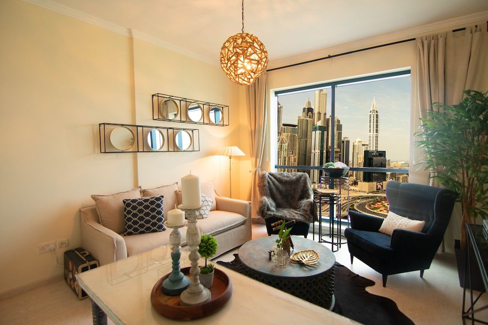 Дубай: Apartment Jumeirah Lakes Towers