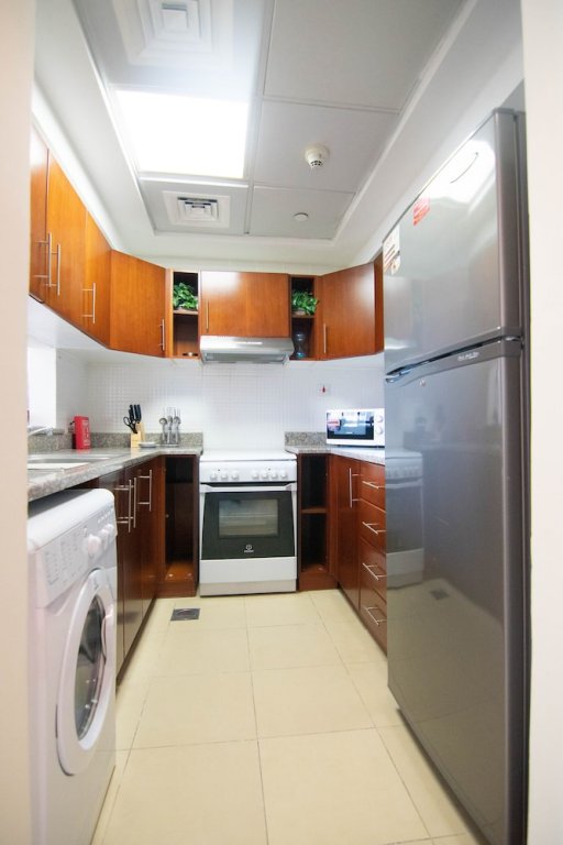 Дубай: Apartment Jumeirah Lakes Towers
